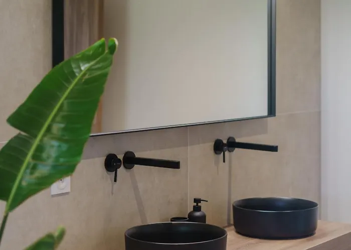 443 - Heated Pool Near The