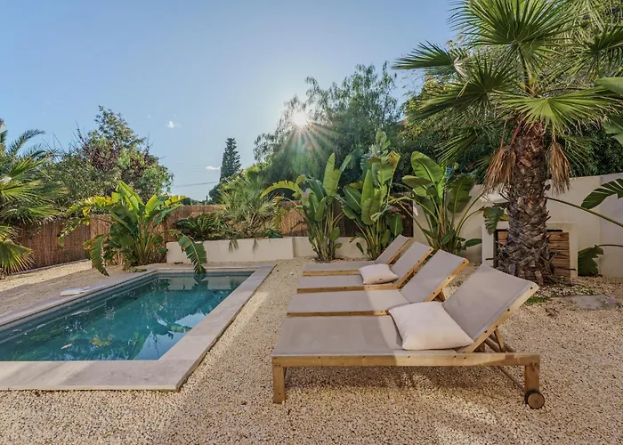 443 - Heated Pool Near The *