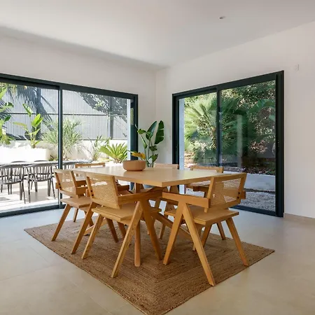 443 - Heated Pool Near The *