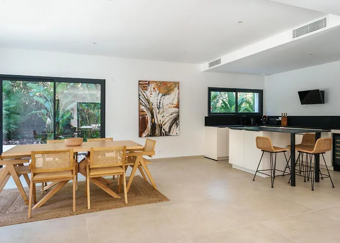 443 - Heated Pool Near The Сен-Рафаель