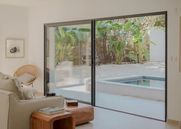 443 - Heated Pool Near The