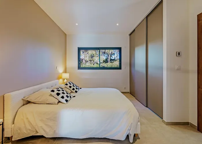 443 - Heated Pool Near The Вілла Сен-Рафаель