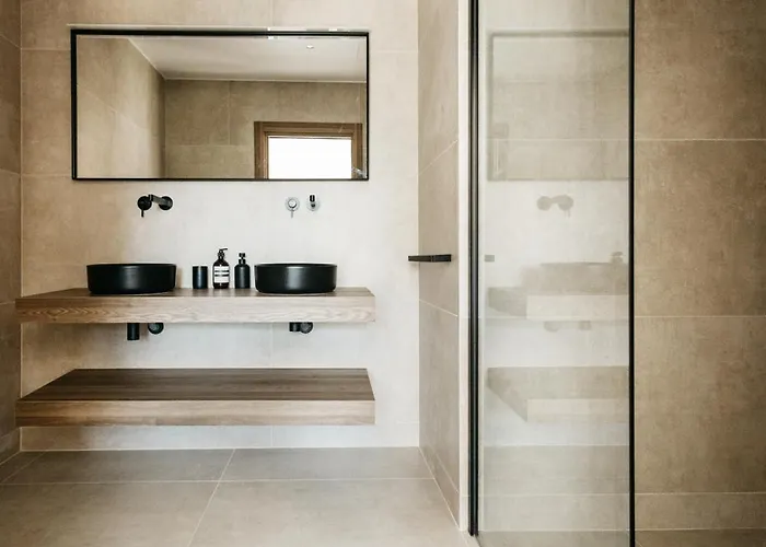 443 - Heated Pool Near The *